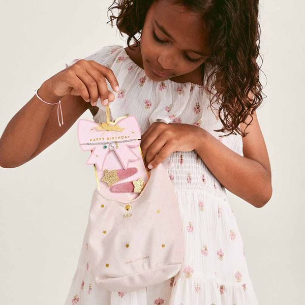 Gavesett HAPPY BIRTHDAY veske, armbånd & hårspenner Joma Jewellery 