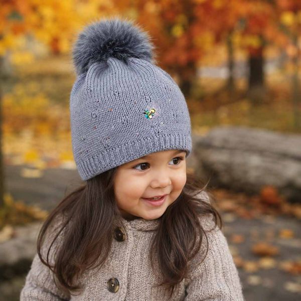Lue Merinoull m Swarovski grå Maximo